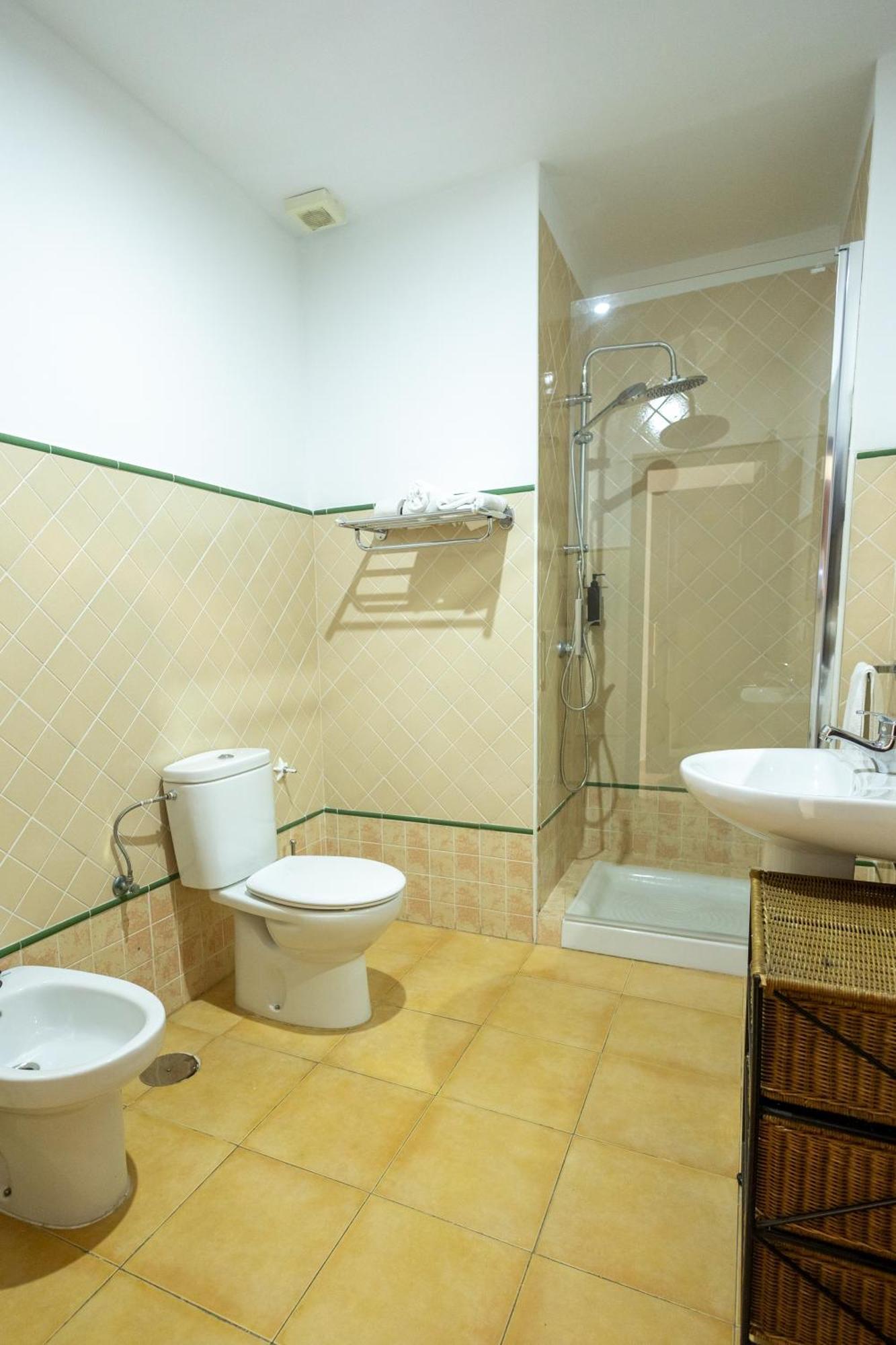 Grande Apartamento Familiar Sevilla Eksteriør billede