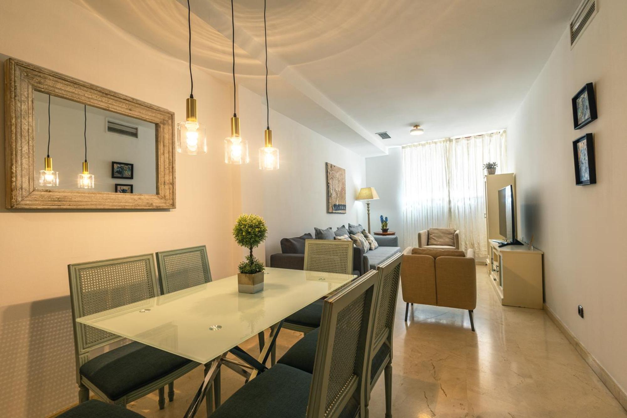 Grande Apartamento Familiar Sevilla Eksteriør billede