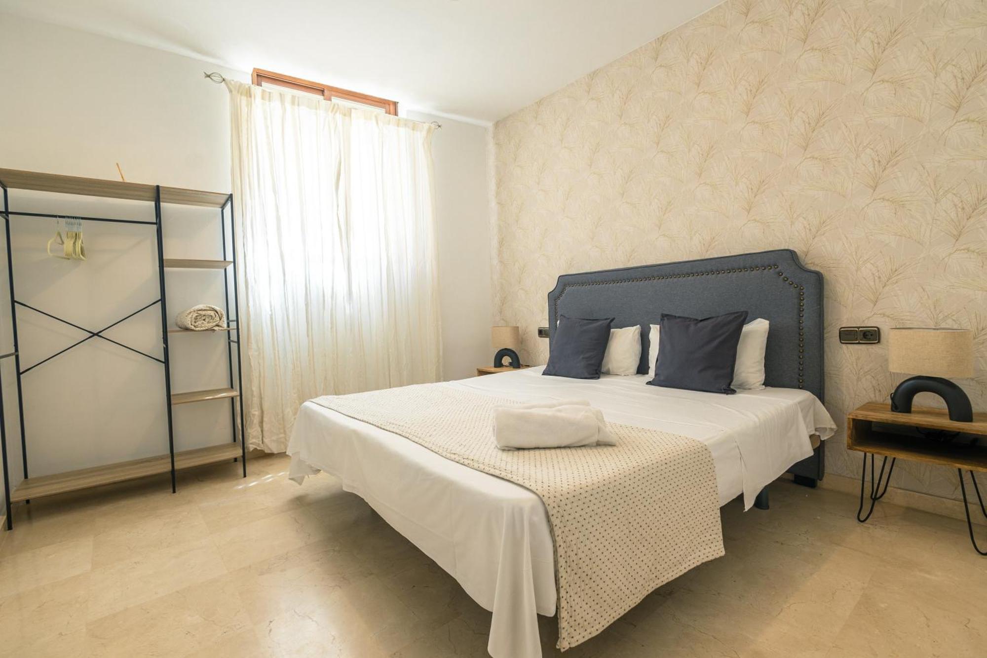 Grande Apartamento Familiar Sevilla Eksteriør billede